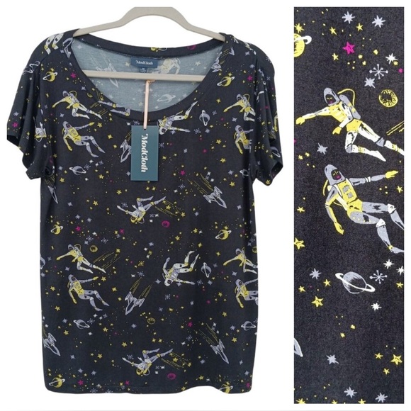 ModCloth Space Astronaut Print Short Sleeve T Shirt Size Medium NWT - Picture 1 of 10